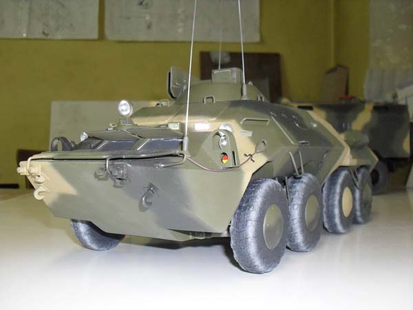 Макет БТР-80