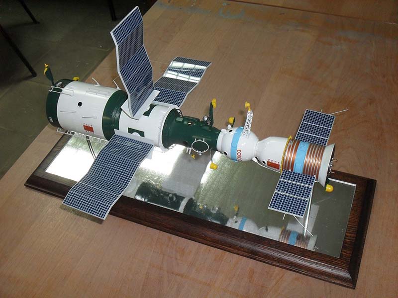 Станция Салют-1 с Союзом